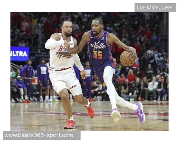 布克称赞狄龙拼搏精神伤愈期间曾关心他是否值得如此努力